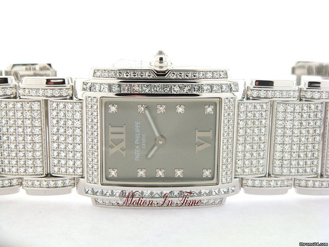 Patek Philippe 4910/51G-010