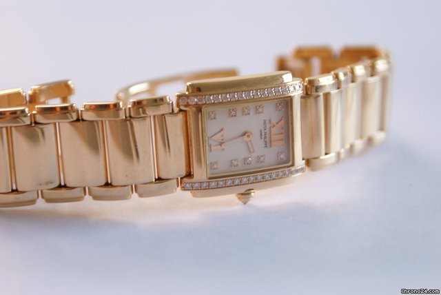Patek Philippe 4908-11R