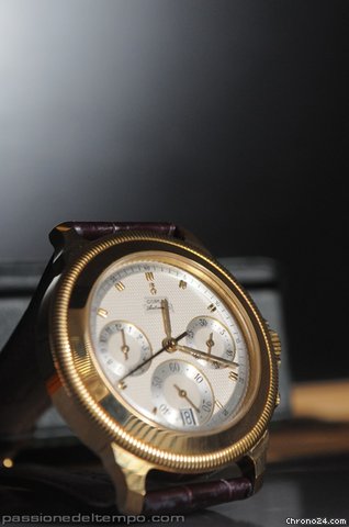Corum 296.111.56