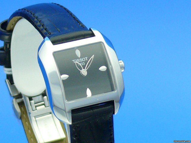 Tissot T02122551