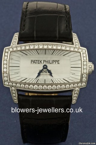 Patek Philippe 4981G-001