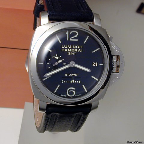 Panerai PAM 233M BNIB Watch