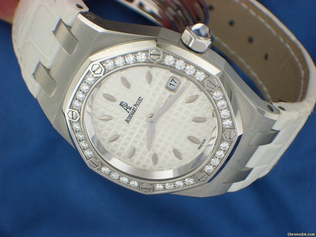 Audemars Piguet Royal Oak 67601st Brillanti Watch