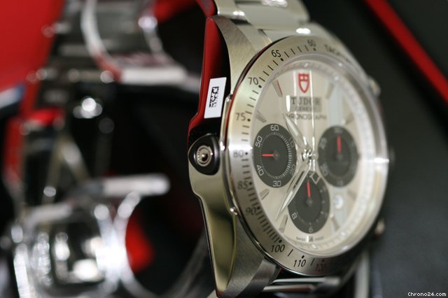 Tudor 42000