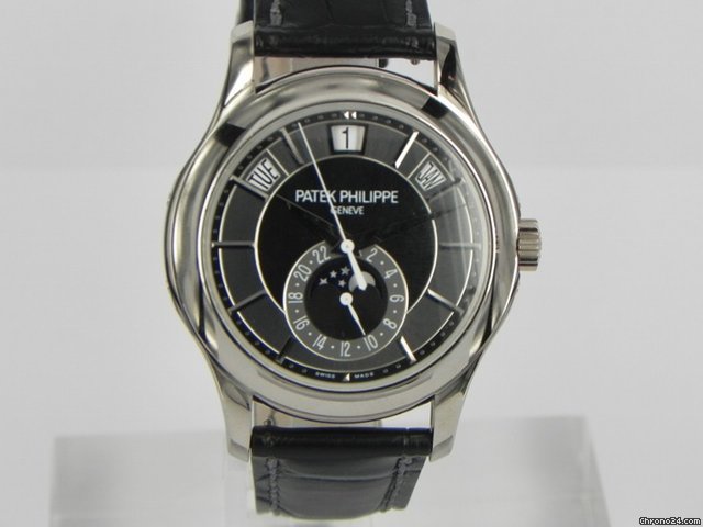 Patek Philippe 5205G
