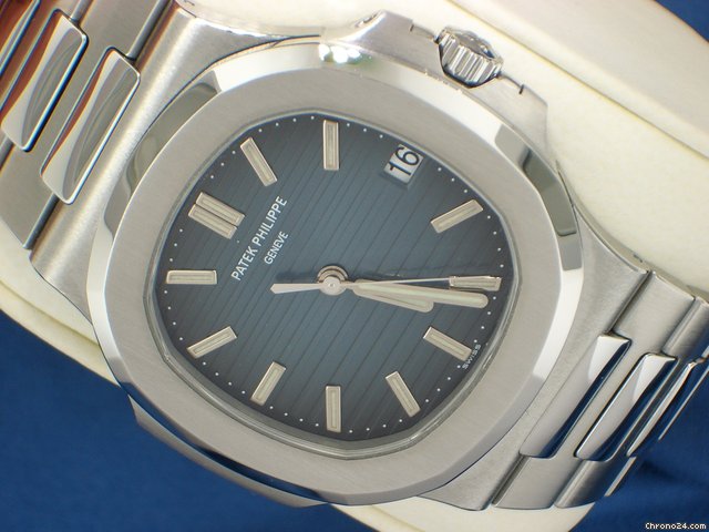 Patek Philippe 5711/1A PATEK PHILIPPE NAUTILUS