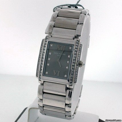 Patek Philippe 4910/20G