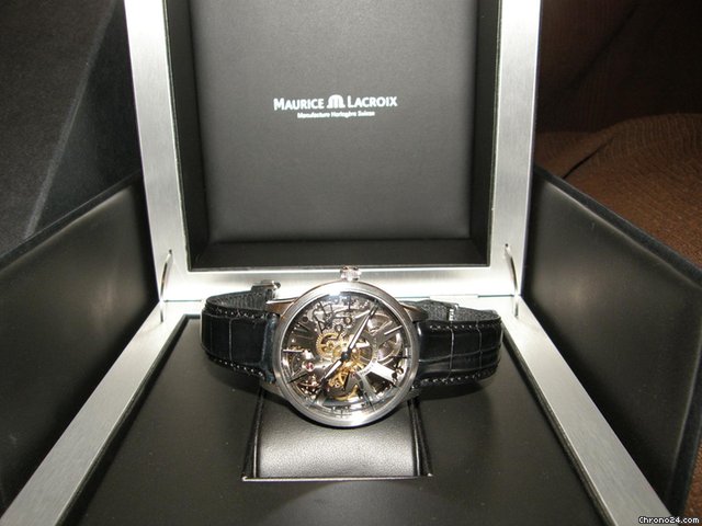 Maurice Lacroix MP7138-SS001-030