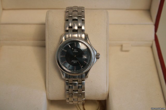 Omega 25718100