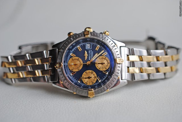 Breitling B 13352