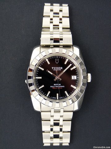 Tudor 21010