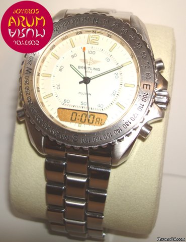 Breitling A12022