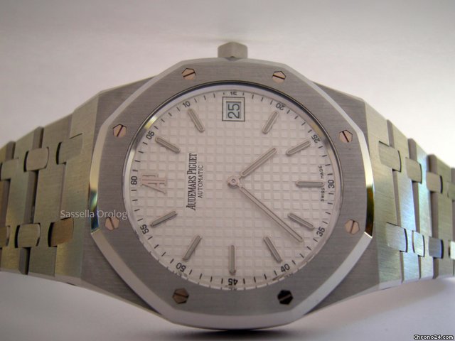 Audemars Piguet 15202 ST.OO.0.944ST.01