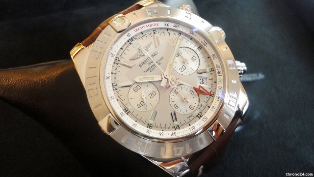 Breitling AB042011/G745
