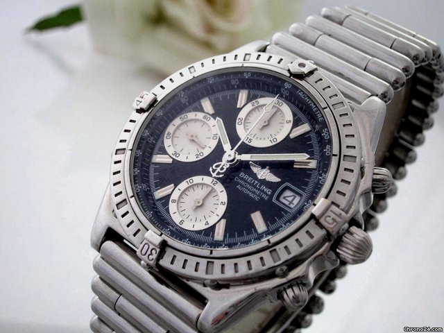 Breitling A13352